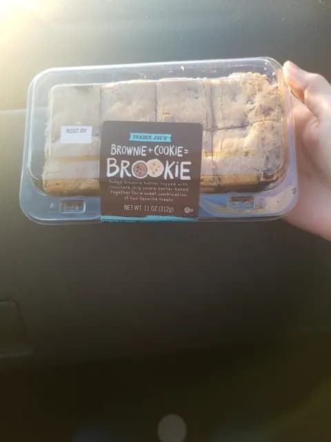 Is it Egg Free? Trader Joe's Brownie + Cookie = Brookie