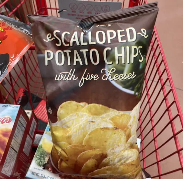 Is it Vegetarian? Trader Joe's Scalloped Potato Chips With Five Cheeses