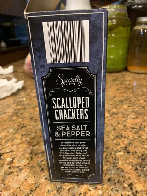 Is it Gelatin free? Specially Selected Sea Salt & Pepper Scalloped Crackers