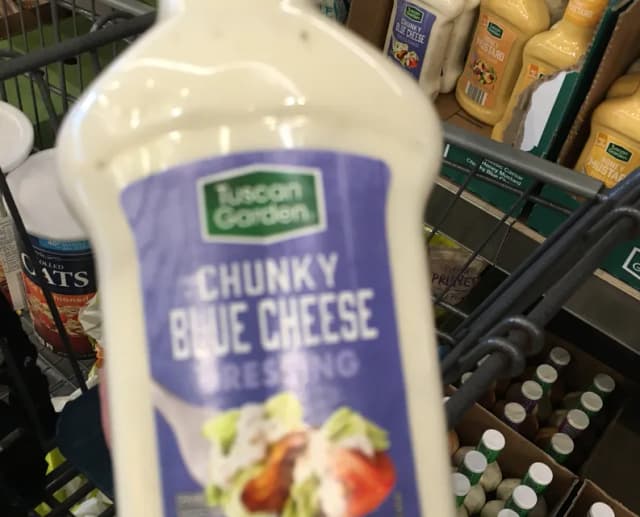 Is it Egg Free? Tuscan Garden Chunky Blue Cheese Dressing